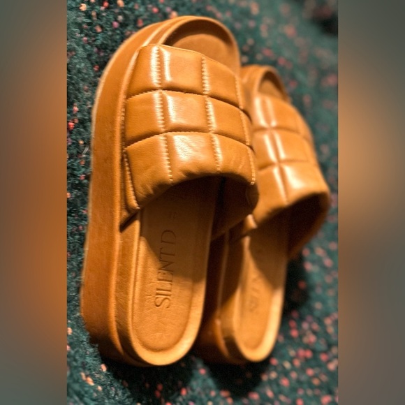 ‼️RARE‼️🎸Silent D🎸🔥NWOT🔥Porta Slide Sandals in Cedar— 38 (7-7.5 in US) - Picture 6 of 16